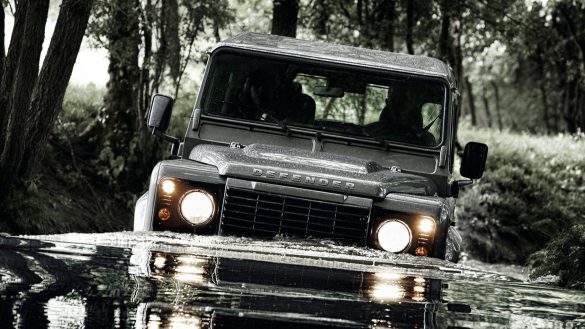 Land Rover Defender – tapety na pulpit (5)