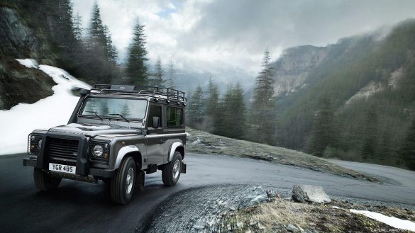 Land Rover Defender – tapety na pulpit (9)