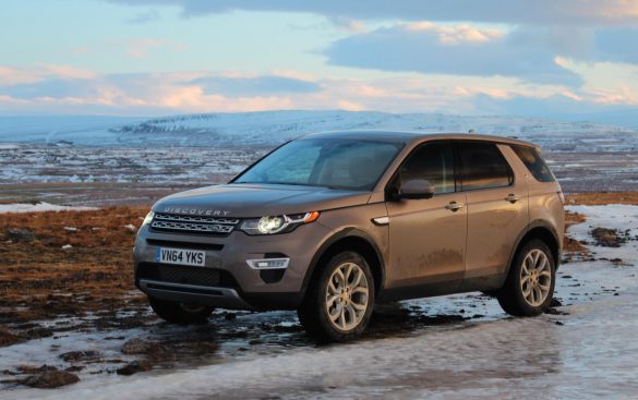 Land Rover Discovery Sport – tapety na smartfon i tablet (14)