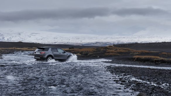 Land Rover Discovery Sport – tapety na smartfon i tablet (6)
