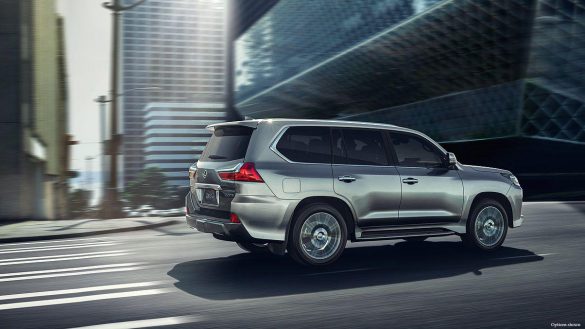 Lexus LX 570 – tapety na smartfon i tablet (1)