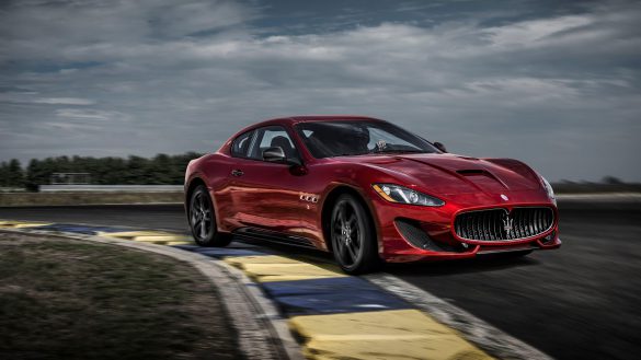 Maserati Logo – tapety na smartfon i tablet (15)