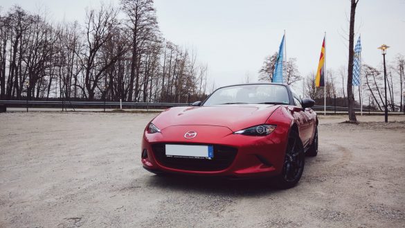 Mazda MX-5 Miata – tapety na smartfon i tablet (13)