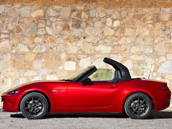 Mazda MX-5 Miata – tapety na smartfon i tablet (3)