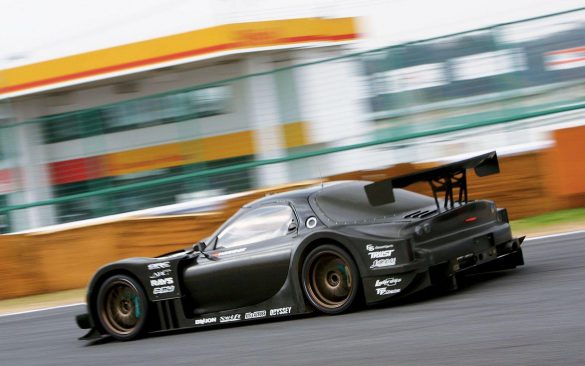 Mazda RX-7 – tapety na smartfon i tablet (5)