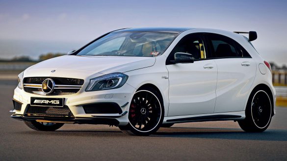 Mercedes-AMG A 45 2019 – tapety na pulpit (15)