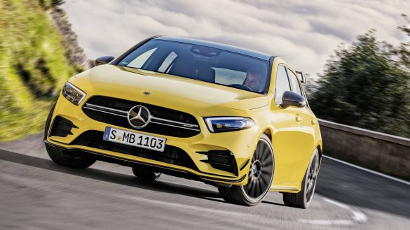Mercedes-AMG A 45 2019 – tapety na pulpit (28)