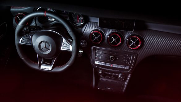 Mercedes-AMG A 45 2019 – tapety na pulpit (5)