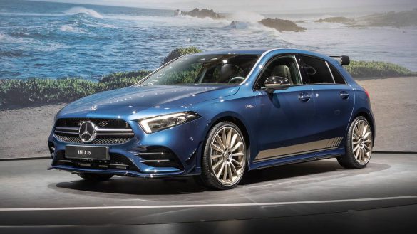 Mercedes-AMG A 45 2019 – tapety na pulpit (8)