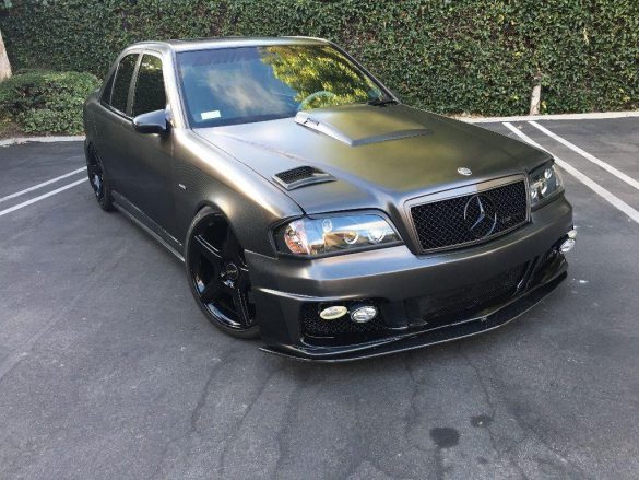 Mercedes-Benz C36 – tapety na smartfon i tablet (13)