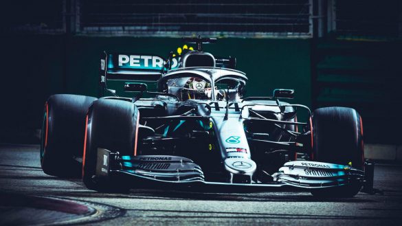 Mercedes W11 – tapety na smartfon i tablet (4)