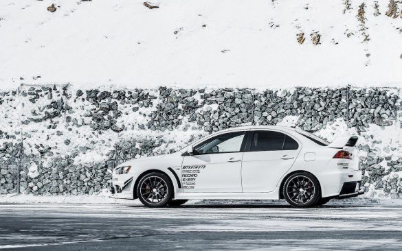 Mitsubishi Lancer Evolution X – tapety na smartfon i tablet (10)