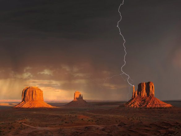 Monument Valley – tapety na pulpit (12)
