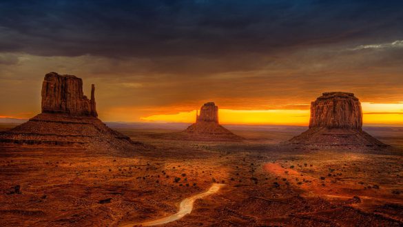 Monument Valley – tapety na pulpit (17)