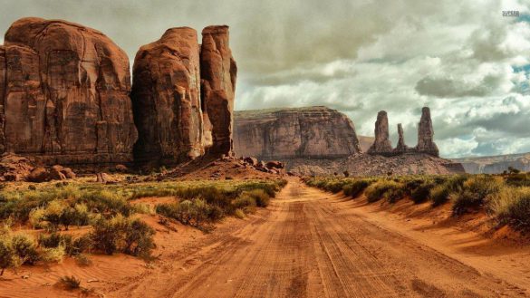 Monument Valley – tapety na pulpit (4)