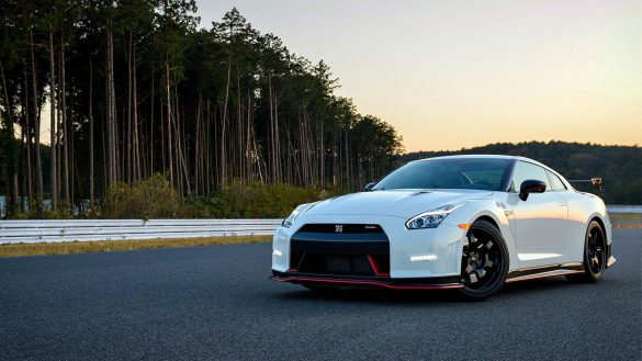 Nissan GT-R Nismo – tapety na smartfon i tablet (10)