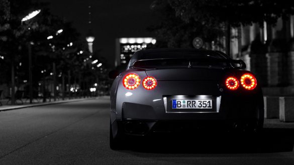 Nissan GT-R Nismo – tapety na smartfon i tablet (18)