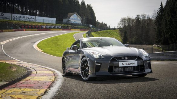 Nissan GT-R Nismo – tapety na smartfon i tablet (19)