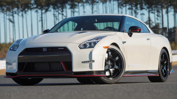 Nissan GT-R Nismo – tapety na smartfon i tablet (22)