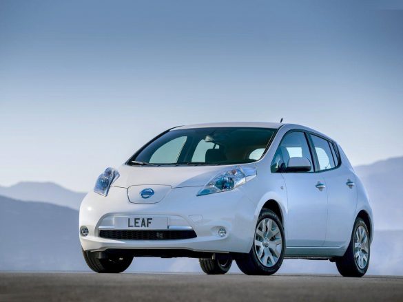Nissan Leaf – tapety na smartfon i tablet (13)