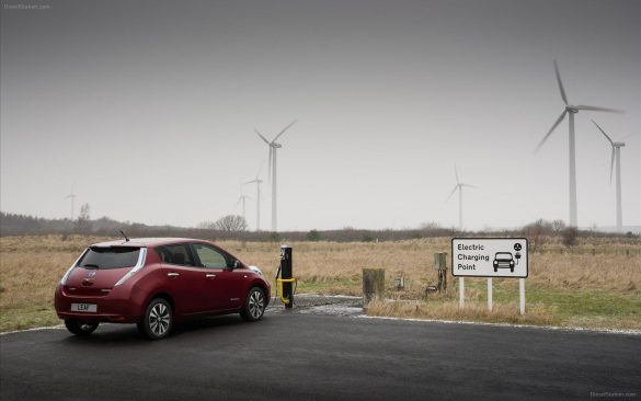 Nissan Leaf – tapety na smartfon i tablet (22)