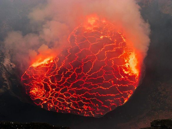 Nyiragongo – tapety na pulpit (11)