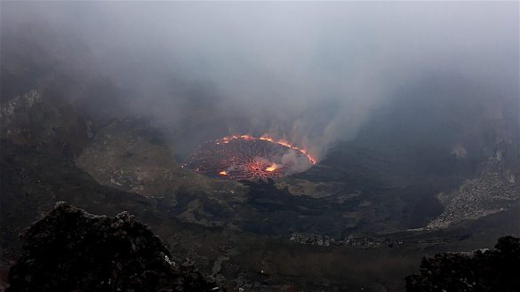 Nyiragongo – tapety na pulpit (24)