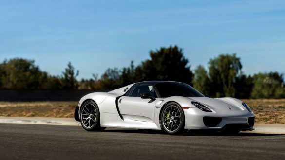 Porsche 918 Spyder – tapety na smartfon i tablet (16)