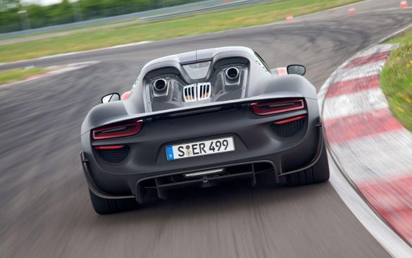 Porsche 918 Spyder – tapety na smartfon i tablet (18)