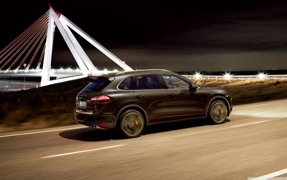 Porsche Cayenne – tapety na smartfon i tablet (1)