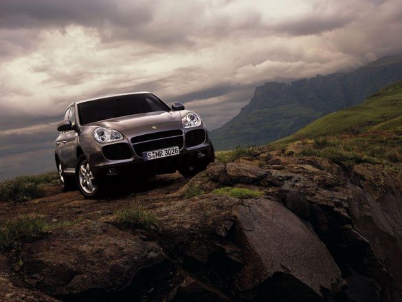 Porsche Cayenne – tapety na smartfon i tablet (21)