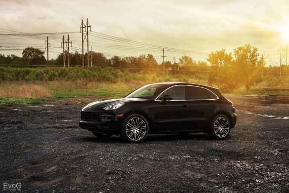 Porsche Macan – tapety na smartfon i tablet (16)