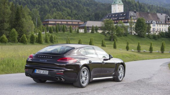 Porsche Panamera – tapety na pulpit (18)