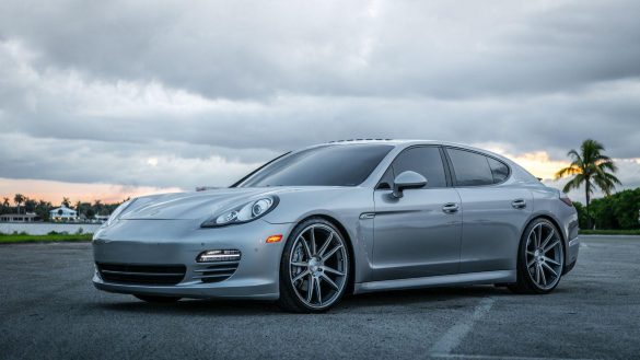 Porsche Panamera – tapety na pulpit (2)