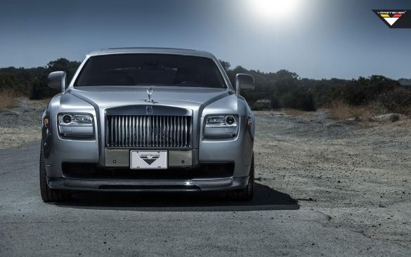 Rolls-Royce Ghost – tapety na smartfon i tablet (4)