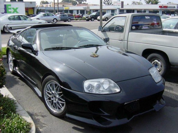 Toyota Supra – tapety na smartfon i tablet (12)