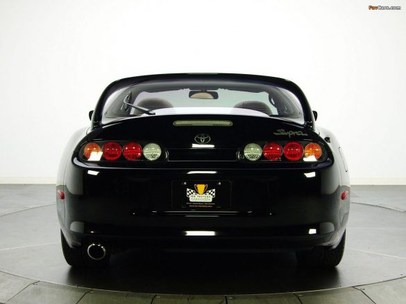 Toyota Supra – tapety na smartfon i tablet (18)